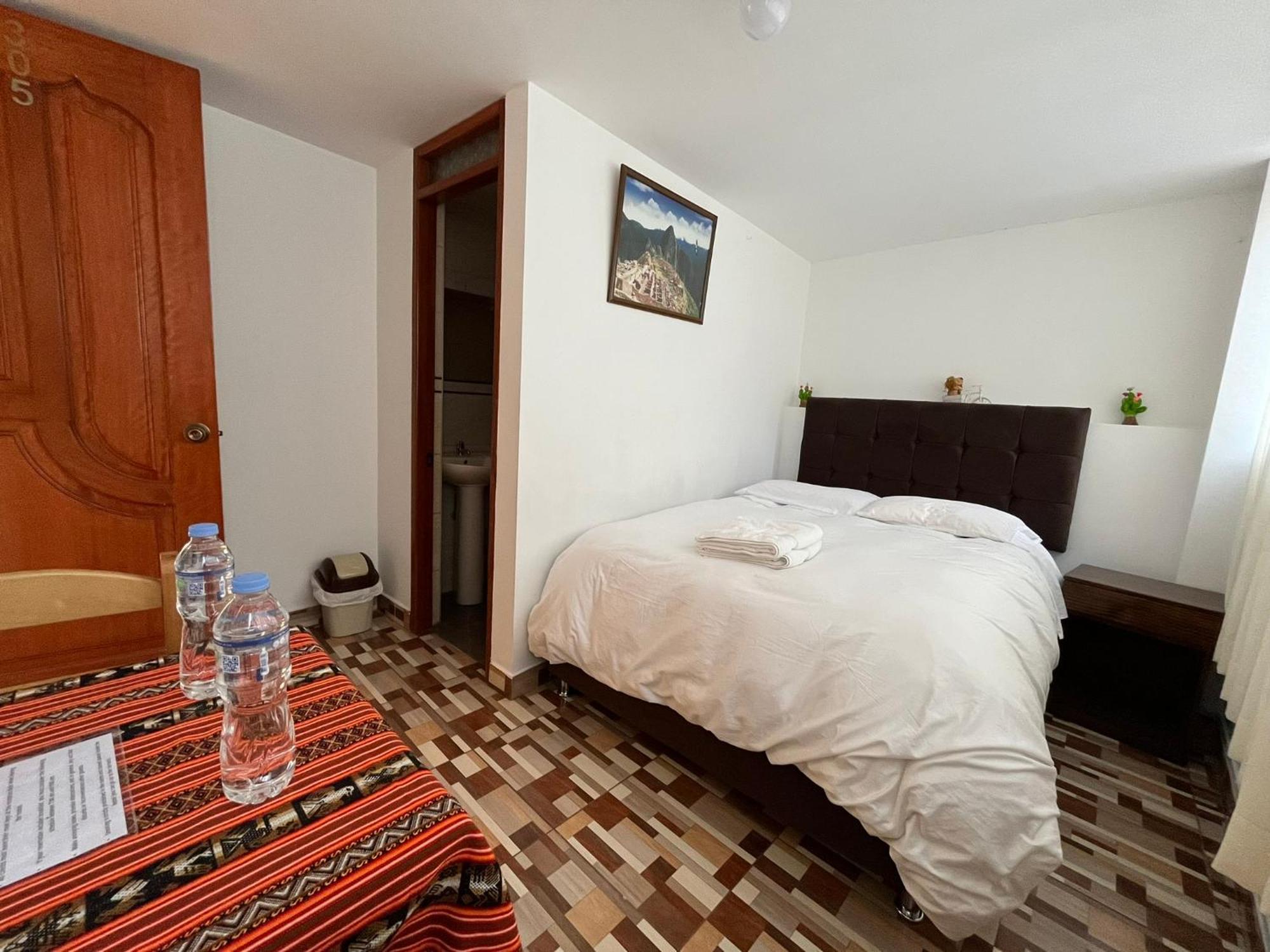 Hostal Apu Qhawarina أويانتيتامْبو المظهر الخارجي الصورة