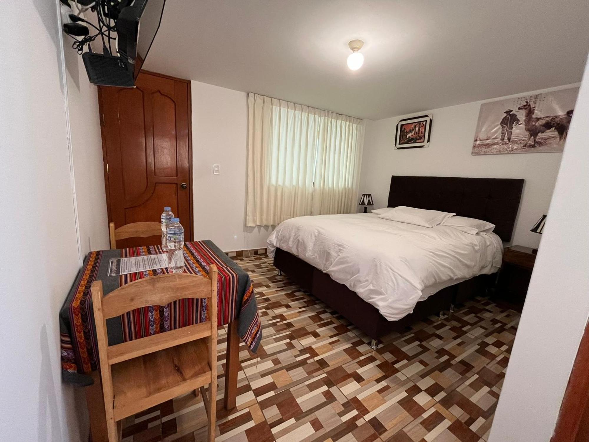 Hostal Apu Qhawarina أويانتيتامْبو المظهر الخارجي الصورة
