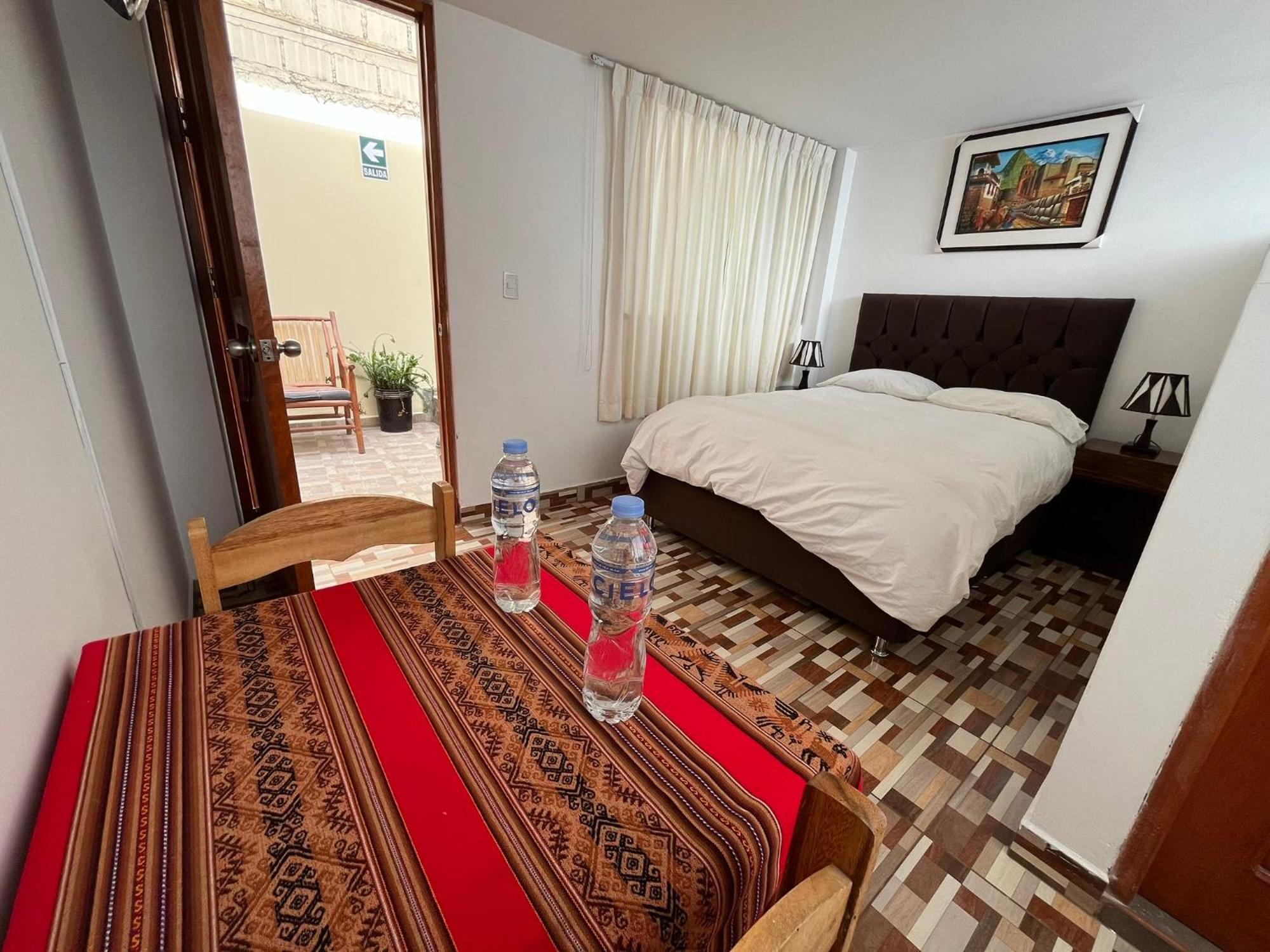Hostal Apu Qhawarina أويانتيتامْبو المظهر الخارجي الصورة