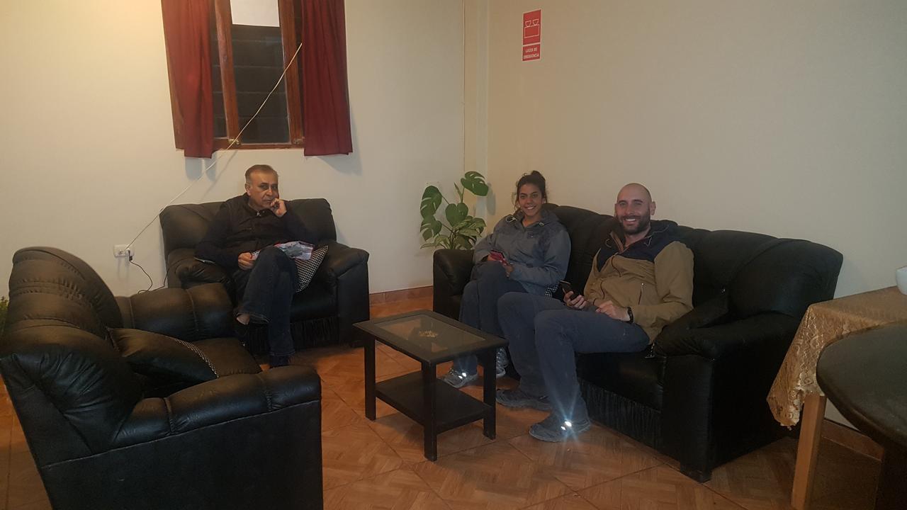 Hostal Apu Qhawarina أويانتيتامْبو المظهر الخارجي الصورة